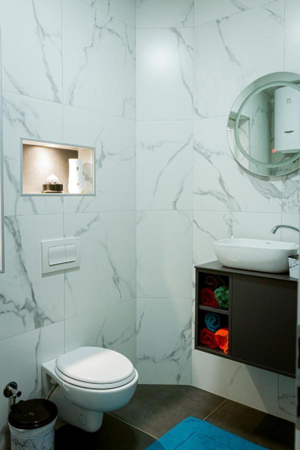 Parta Apartment Pristina Esterno foto